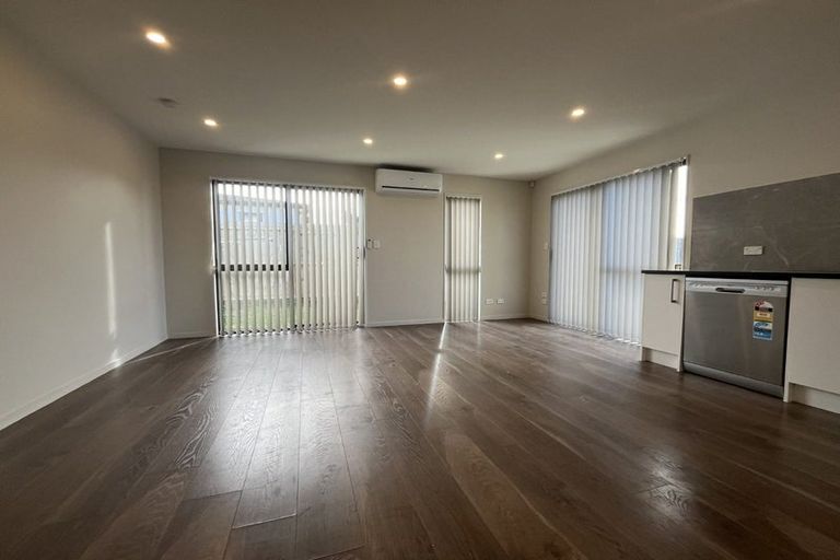 Photo of property in 3a Cronshaw Road, Karaka, Papakura, 2113