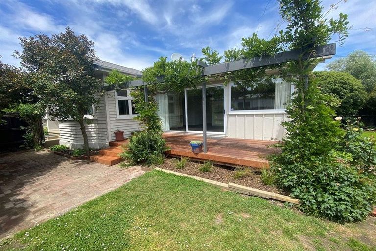Photo of property in 187 Matsons Avenue, Papanui, Christchurch, 8053