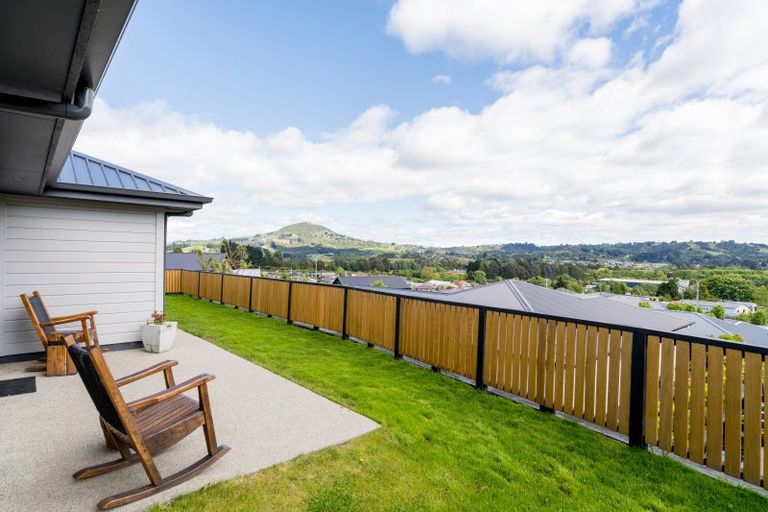 Photo of property in 5 Ella Lane, Green Island, Dunedin, 9018