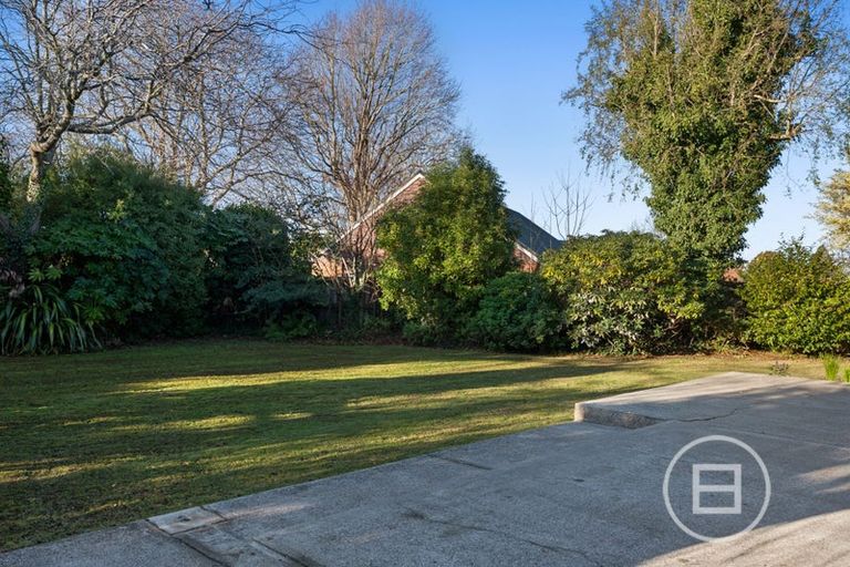 Photo of property in 3 Glenburn Place, Avonhead, Christchurch, 8042