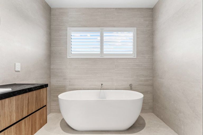 Photo of property in 261 Point Wells Road, Point Wells, 0986