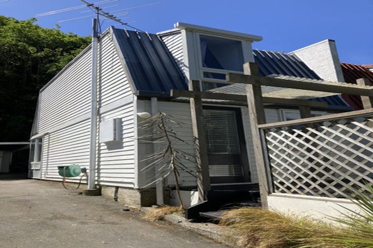 Photo of property in 26a Ranelagh Street, Karori, Wellington, 6012