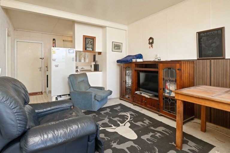 Photo of property in 2/104 Budge Street, Riversdale, Blenheim, 7201