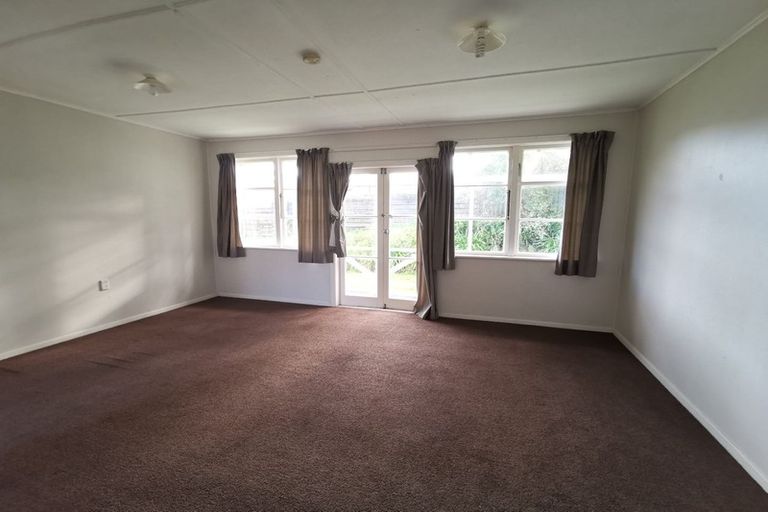 Photo of property in 3/24 Pomaria Road, Henderson, Auckland, 0610