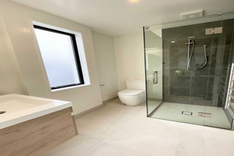 Photo of property in 2/10 Bishop Street, St Albans, Christchurch, 8014