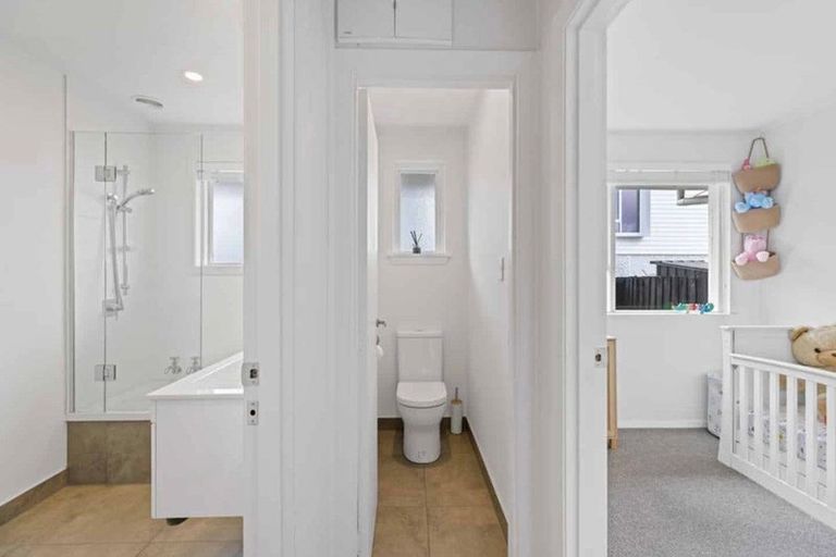 Photo of property in 1/82 Holly Road, St Albans, Christchurch, 8014