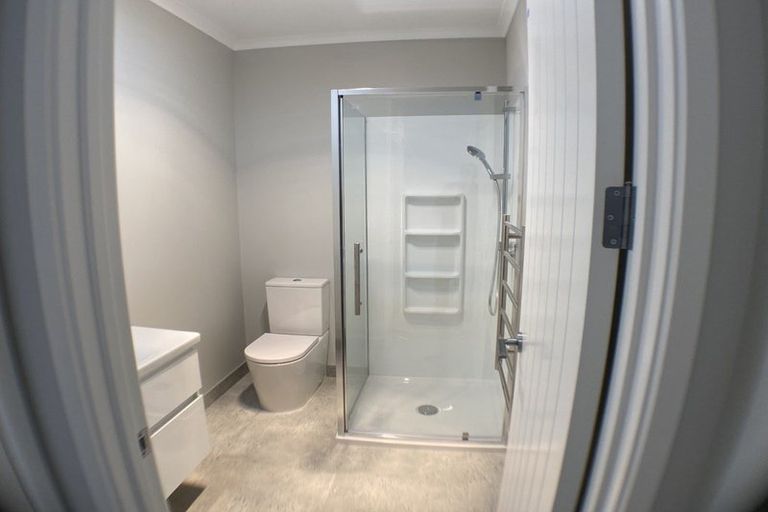 Photo of property in 35 Maraeariki Avenue, Orewa, 0931