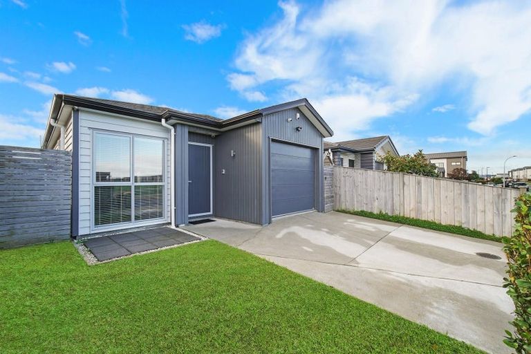 Photo of property in 20 Opoka Street, Takanini, 2110