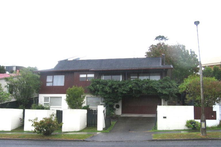 Photo of property in 69 Chelsea View Drive, Chatswood, Auckland, 0626