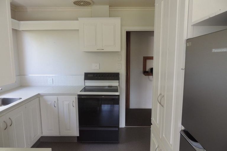 Photo of property in 1a Enfield Road, Hospital Hill, Napier, 4110