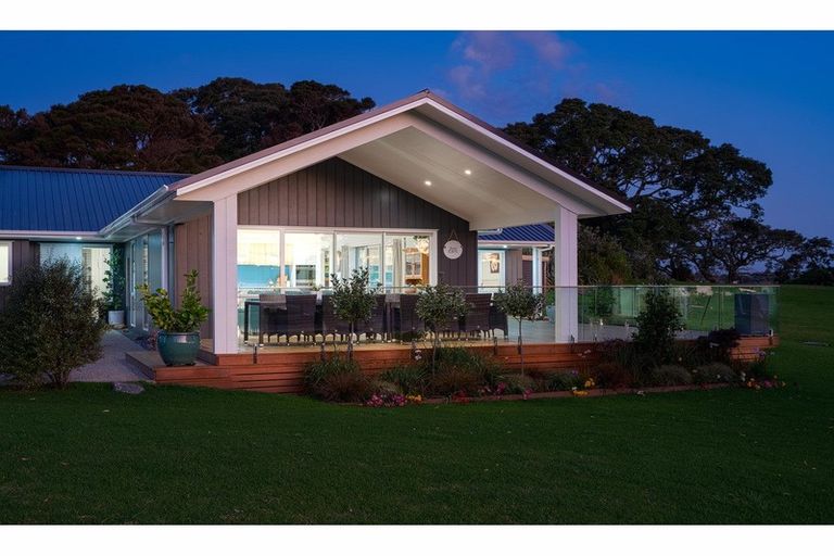 Photo of property in 150 Estuary Drive, Mangawhai Heads, Mangawhai, 0505