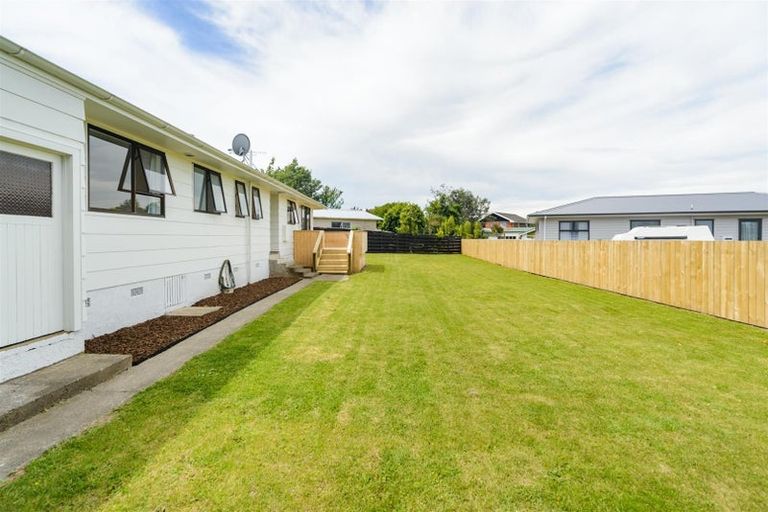 Photo of property in 5 Meads Place, Bulls, 4818