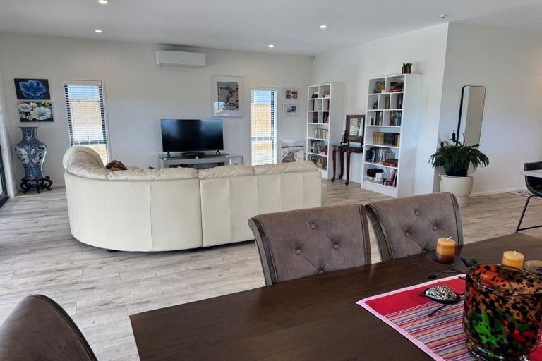 Photo of property in 115 Mutetai Road, Clarks Beach, 2122