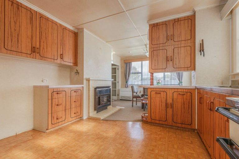 Photo of property in 76 Mclean Street, Woodville, 4920