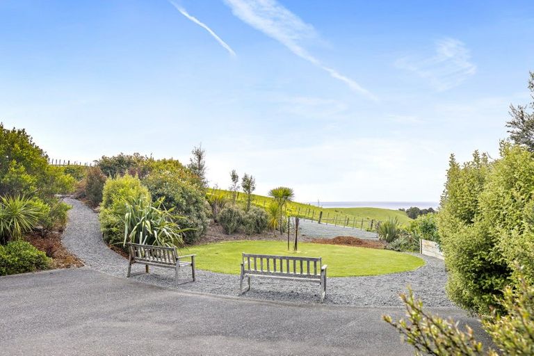 Photo of property in 28 Matheson Bush Road, Leigh, 0985