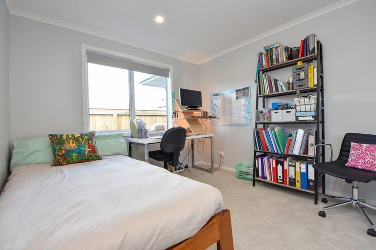 Photo of property in 6 Takahe Drive, Carterton, 5713