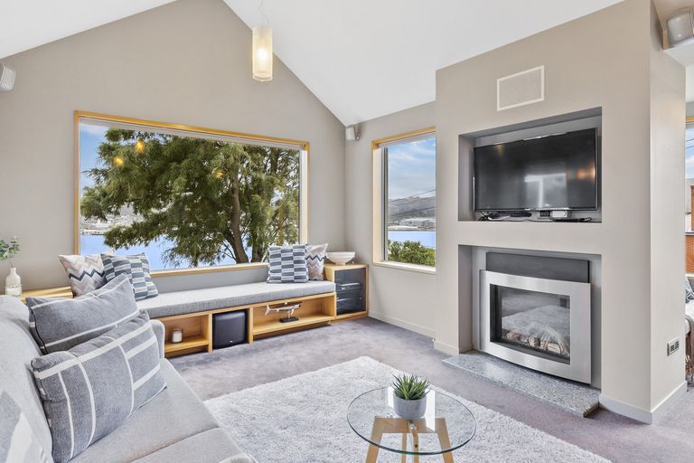 Photo of property in 17 Cornwall Street, Vauxhall, Dunedin, 9013