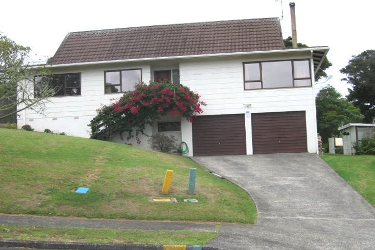 Photo of property in 44 Hiwihau Place, Glenfield, Auckland, 0629