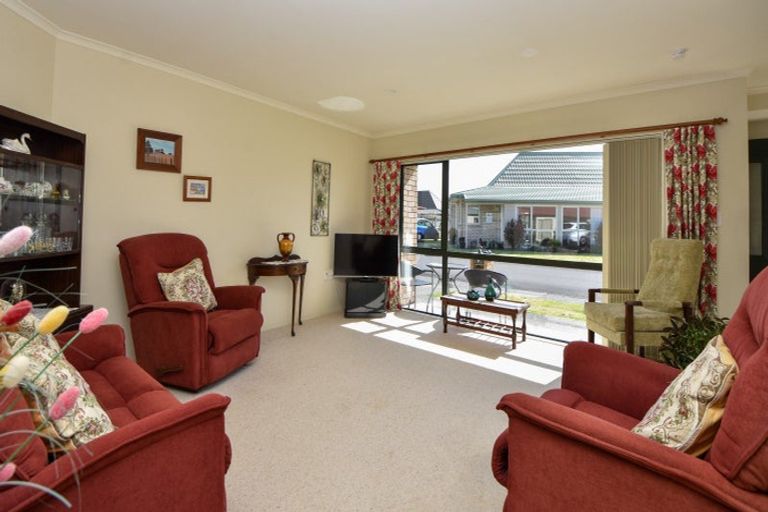 Photo of property in Villa Estate, 47/55 Armstrong Avenue, Carterton, 5713