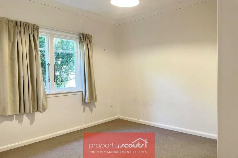 Photo of property in 50 Brooklands Road, Brooklands, New Plymouth, 4310