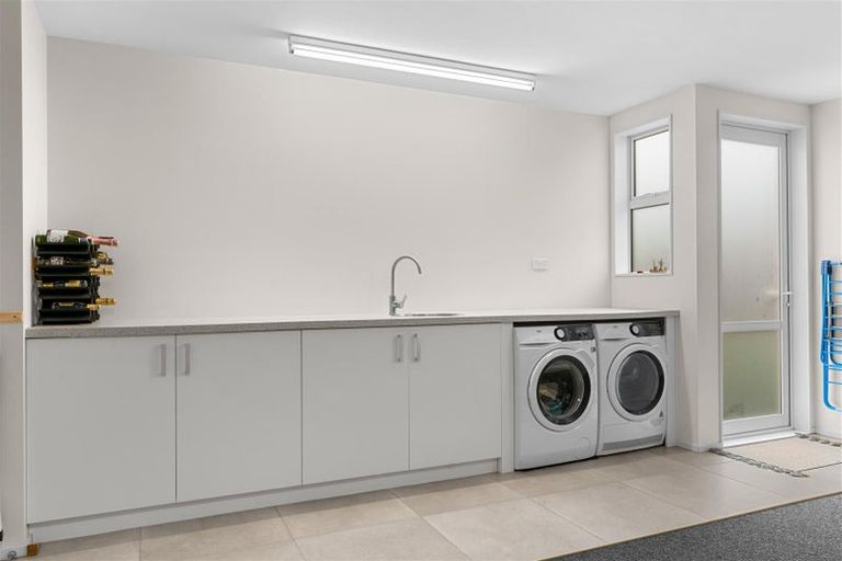 Photo of property in 10 Piper Lane, Snells Beach, 0920