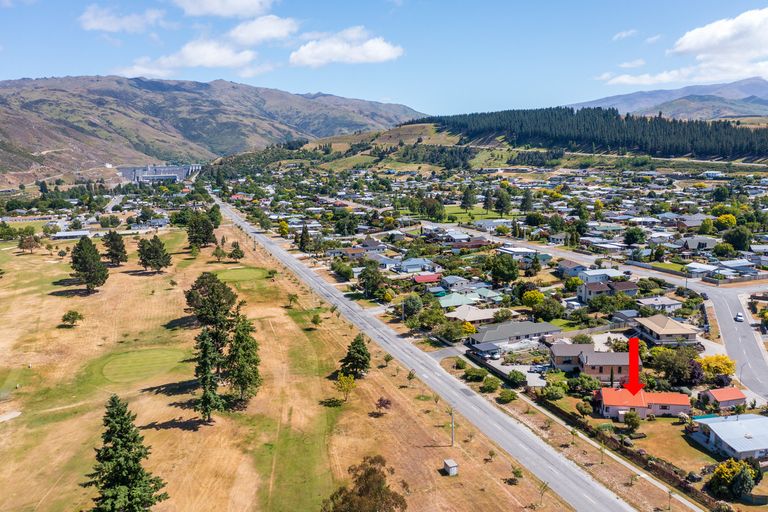 Photo of property in 77 Newcastle Street, Clyde, 9330