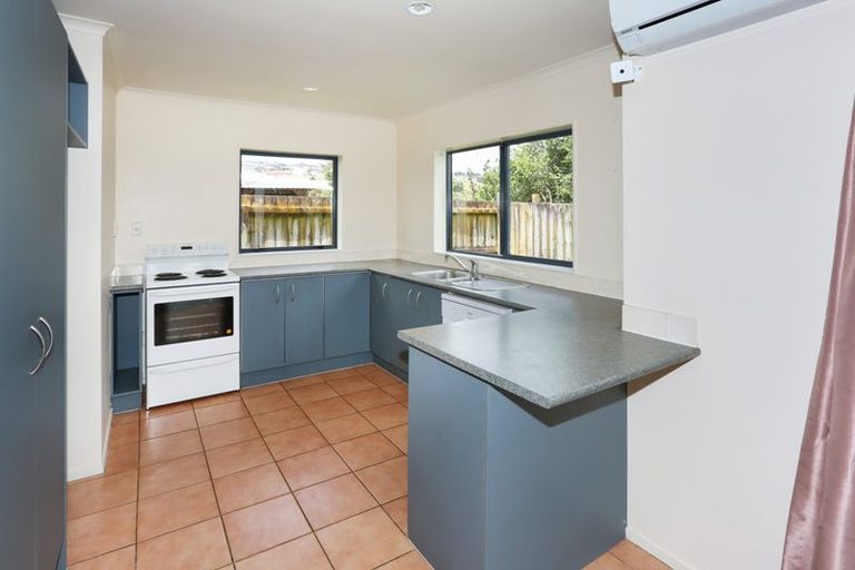 Photo of property in 11 Liddesdale Place, Papakura, 2110