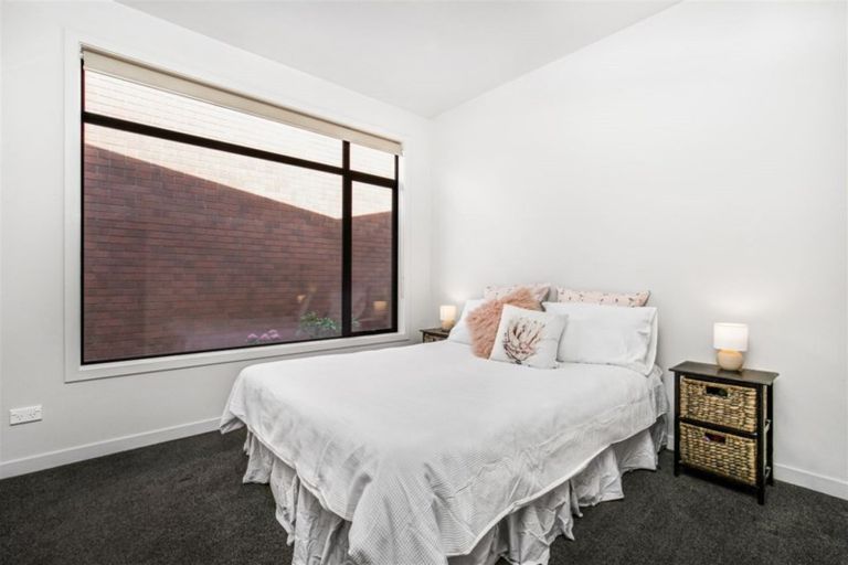 Photo of property in 6 Gallantry Crescent, Papakura, 2110