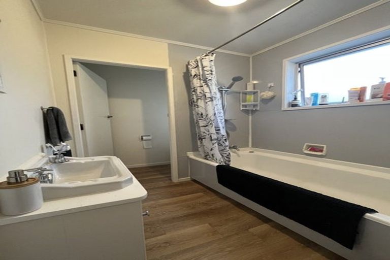 Photo of property in 1/15 Hutcheson Street, Nelson South, Nelson, 7010