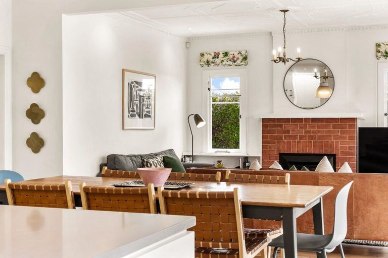 Photo of property in 10 Franklin Terrace, Havelock North, 4130