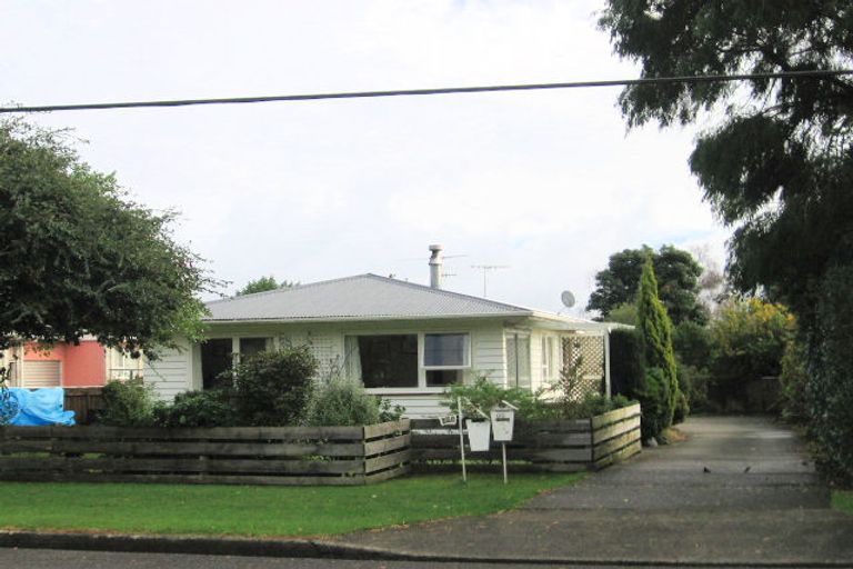 Photo of property in 66a Parata Street, Waikanae, 5036
