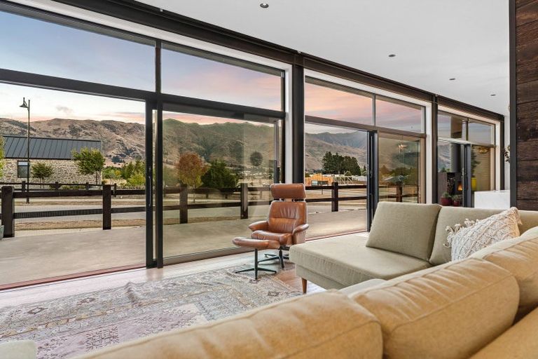 Photo of property in 1 Campbell Road, Wanaka, 9305