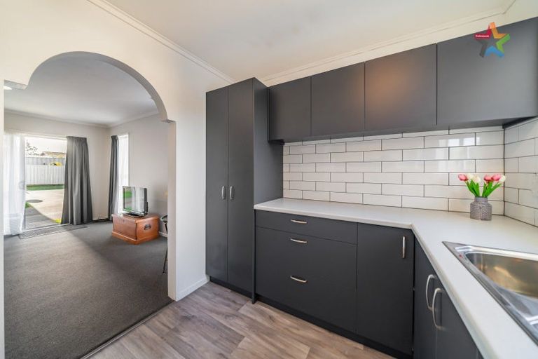 Photo of property in 6d Flock Grove, Fairfield, Lower Hutt, 5011