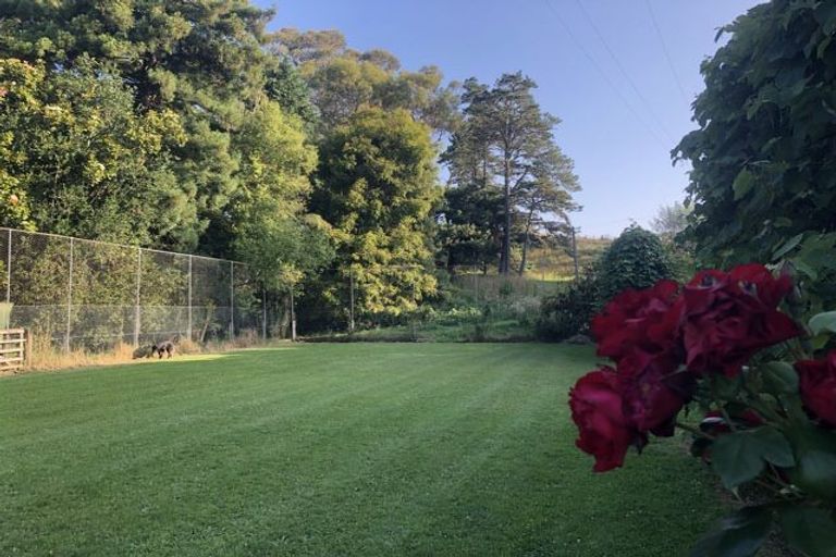 Photo of property in 1621 Kanakanaia Road, Whatatutu, Te Karaka, 4091