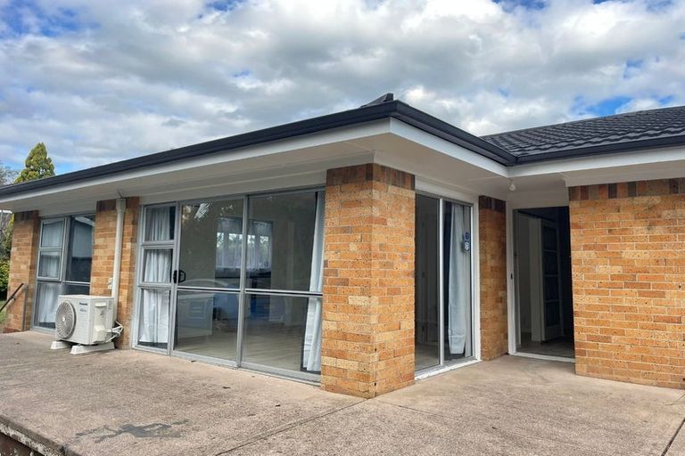 Photo of property in 372 Great South Road, Opaheke, Papakura, 2113