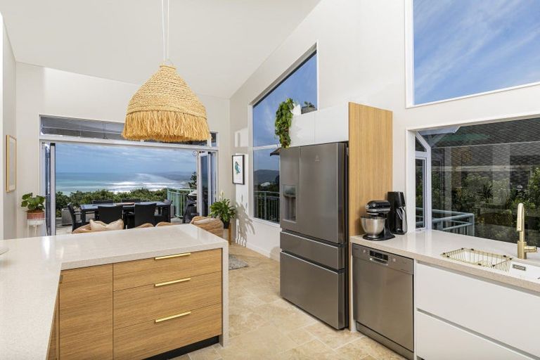 Photo of property in 77 Waitea Road, Muriwai, 0881