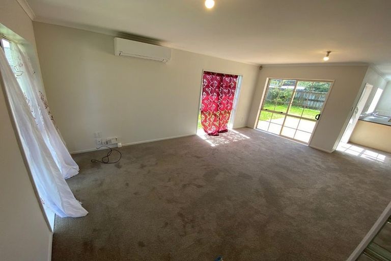 Photo of property in 18 Newbegin Place, Weymouth, Auckland, 2103