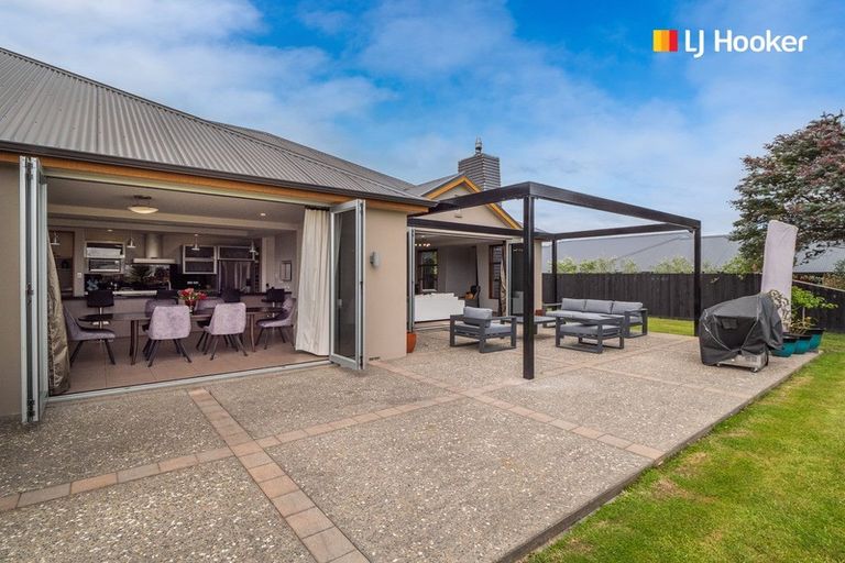 Photo of property in 28 Irwin Logan Drive, Mosgiel, 9024