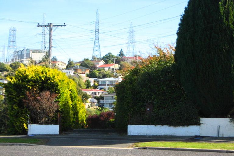 Photo of property in 28 Derwent Street, Helensburgh, Dunedin, 9010