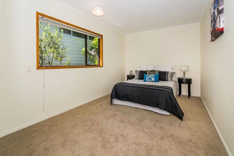 Photo of property in 2/56 Galaxy Drive, Mairangi Bay, Auckland, 0630