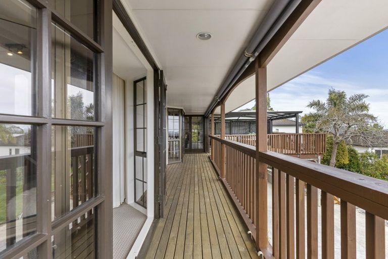 Photo of property in 7 Luana Way, Bucklands Beach, Auckland, 2014