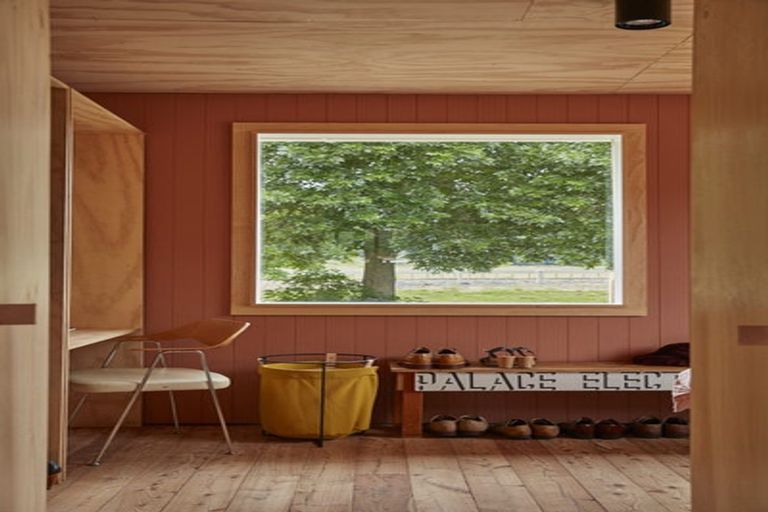 Photo of property in 1 Shaw Road, Eskdale, Napier, 4182