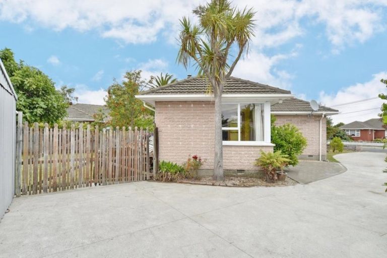 Photo of property in 3 Odie Place, Wainoni, Christchurch, 8061