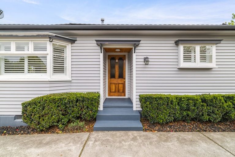 Photo of property in 15 Aorangi Road, Bryndwr, Christchurch, 8053