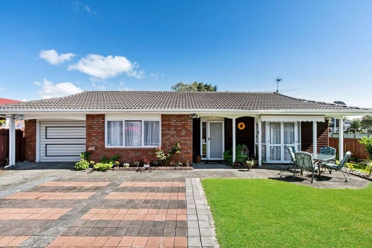 Photo of property in 1/527 Weymouth Road, Weymouth, Auckland, 2103