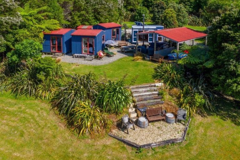 Photo of property in 5092 Kenepuru Road, Ohauparuparu Bay, Picton, 7282