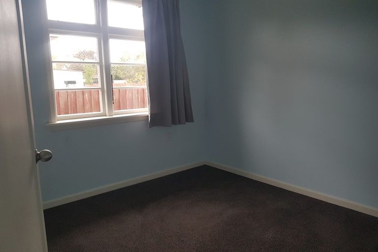 Photo of property in 2/125 Vagues Road, Northcote, Christchurch, 8052