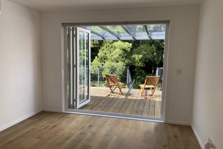 Photo of property in 54a Vandeleur Avenue, Birkdale, Auckland, 0626