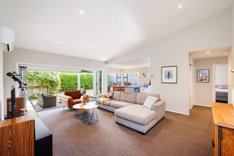 Photo of property in 5 Ake Ake Avenue, Hokowhitu, Palmerston North, 4410