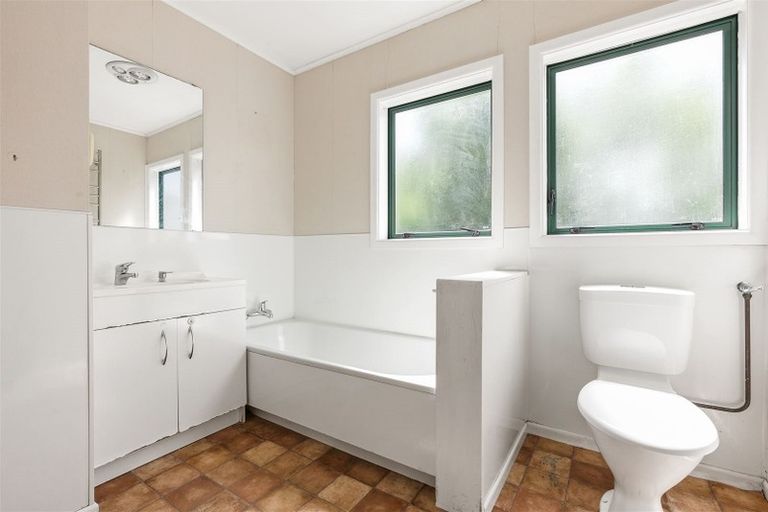 Photo of property in 33 Roseanne Road, Manurewa, Auckland, 2102